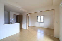 ソフィアコート江波南 6階2LDKのリビング/ダイニング