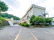 八王子市立城山小学校迄1360ｍ