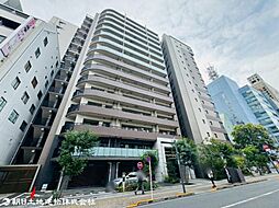 10 / 35