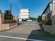 八王子市立元木小学校迄640ｍ