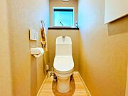 窓があるので使用後に換気が出来て、清潔な空間を保てます
