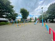 緑ヶ丘公園迄640ｍ