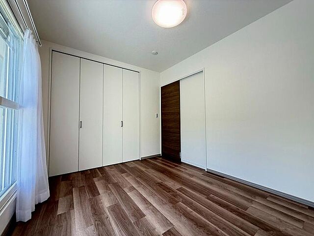 室内 グリーンメゾン南大沢　13-17号棟 1階/-