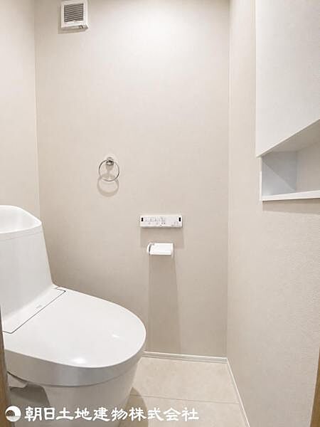 トイレを拡大表示