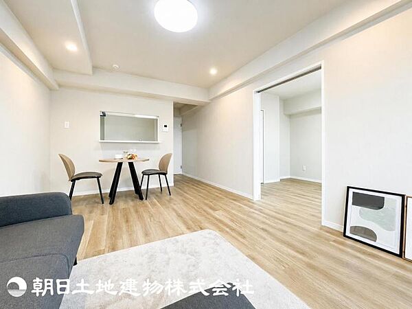 リビング/ダイニングを拡大表示