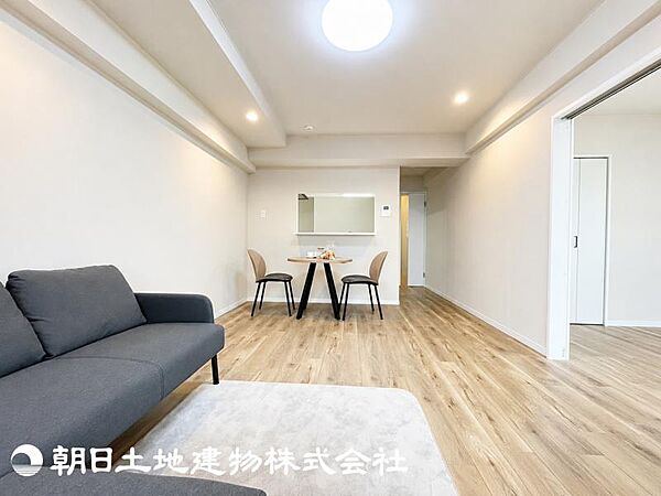 リビング/ダイニングを拡大表示