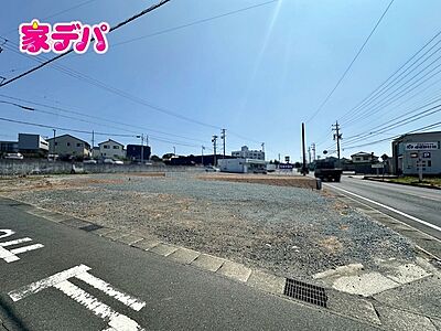 外観：敷地面積：約61坪の角地です。