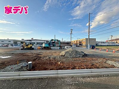 外観：【1号地】角地！豊橋鉄道渥美線「高師」まで徒歩8分の好立地 芦原小学校まで徒歩8分 259号線に出やすく商業施設充実