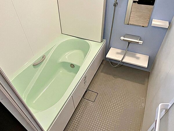 浴室を拡大表示
