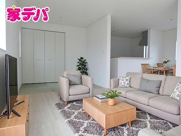 リビング/ダイニングを拡大表示