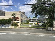 松葉小学校（720m）