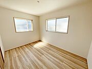 【施工例】二面採光のため明るく風通し良好！全居室ペアガラスで断熱性・遮熱性があり結露が激減！ 