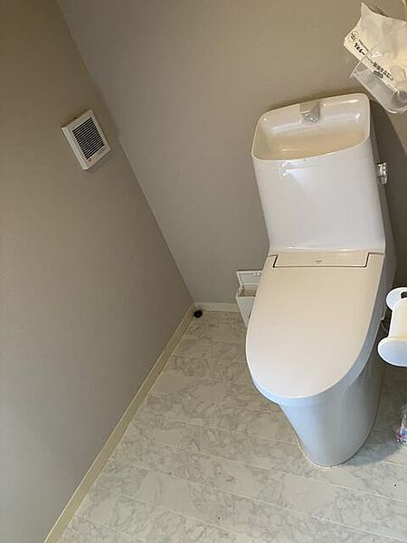 トイレを拡大表示