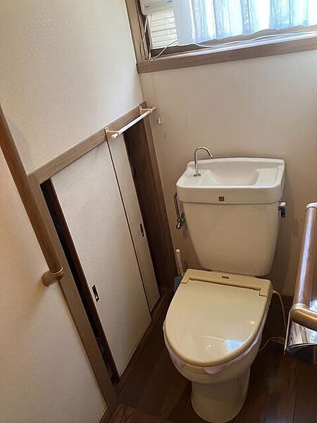 トイレを拡大表示