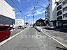 外観：前面道路