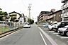 外観：現地や周辺環境もあわせてご確認いただけます。現地ご案内いたします。お気軽にお問い合わせください。実際の陽当たりや前面道路、周辺の環境などもぜひ現地でご確認ください。スタッフが丁寧にご案内いたします。 