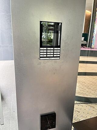 オートロックあ...