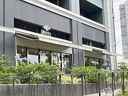 1階部分にはお洒落なカフェレストランがあります