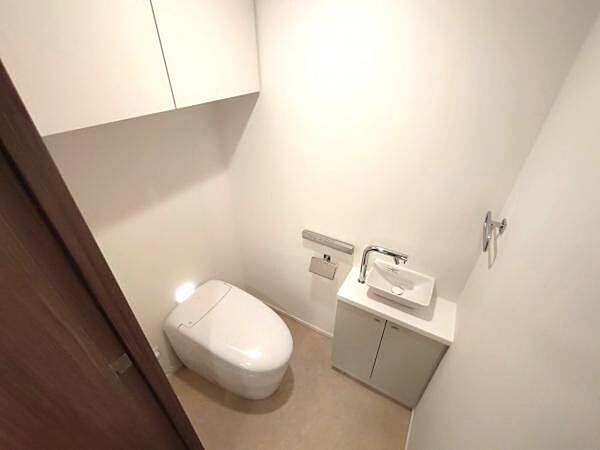 トイレを拡大表示