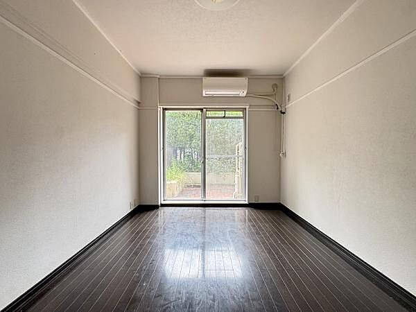 洋室を拡大表示