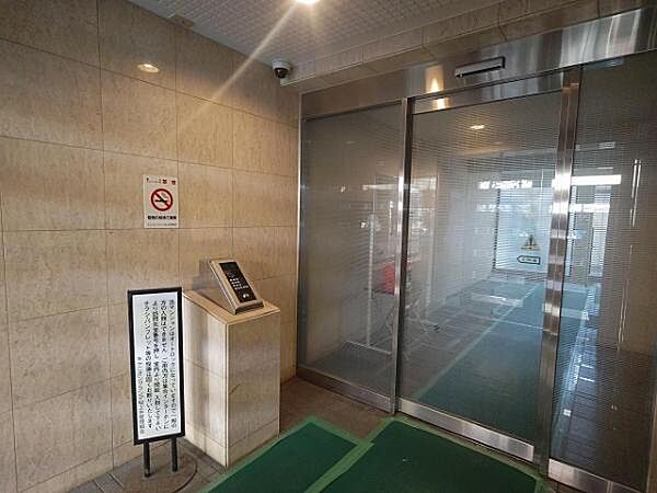 玄関を拡大表示