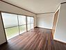 室内：明るいお部屋です。