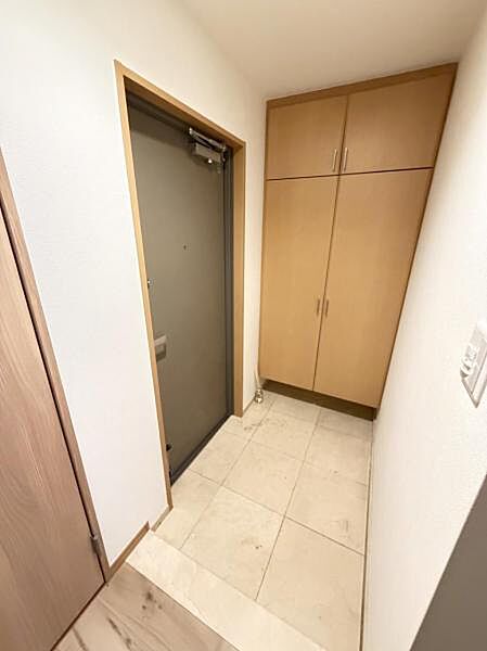 玄関を拡大表示