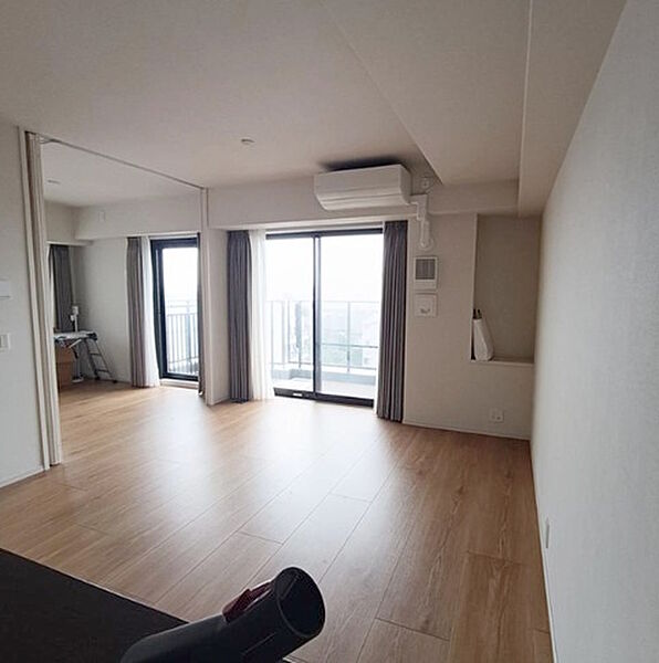 リビング/ダイニングを拡大表示