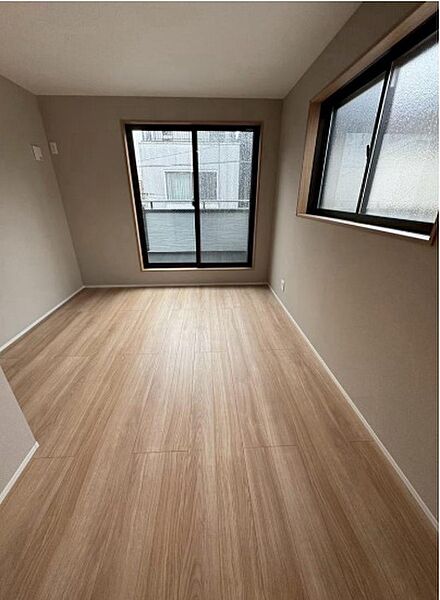 洋室を拡大表示