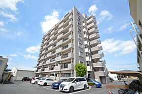 ラペシュリー 201 ｜ 栃木県宇都宮市中今泉1丁目（賃貸マンション2LDK・2階・60.80㎡） その1