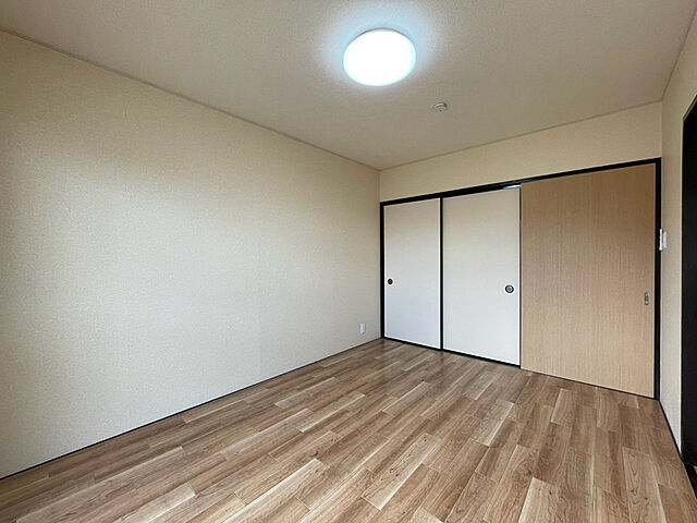 収納あり洋室6帖。異なる場合は現況を優先します。