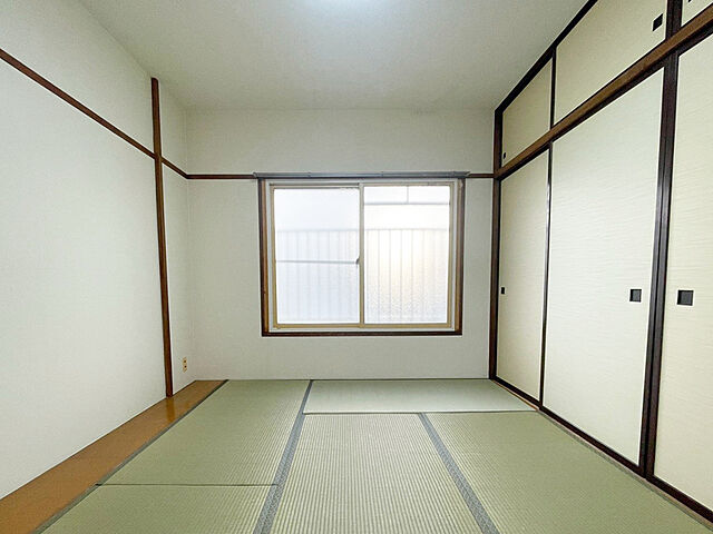 和室6帖。異なる場合は現況を優先します。