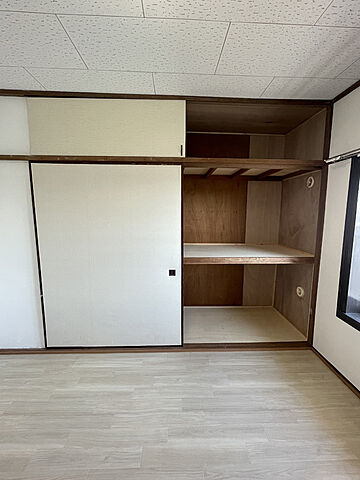 洋室収納。異なる場合は現況を優先します。