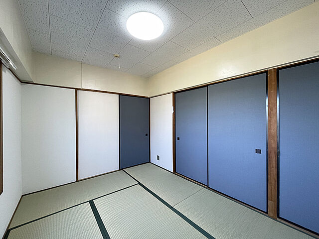 DK側和室6帖。異なる場合は現況を優先します。