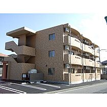 ストロベリーフィールド 301 ｜ 群馬県伊勢崎市連取本町（賃貸マンション1LDK・3階・45.90㎡） その1