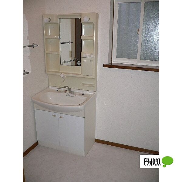 detached 群馬県伊勢崎市宮子町

地図を見る