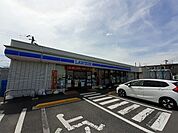 コンビニ「ローソン伊勢崎今泉一丁目店まで368m」