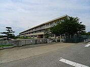 小学校「伊勢崎市立あずま南小学校まで1755m」