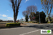 公園「伊勢崎市赤堀西部スポーツ公園まで1417m」