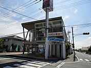 銀行「アイオー信用金庫TBSハウジング支店まで617m」