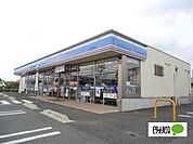 コンビニ「ローソン伊勢崎宮子東店まで375m」