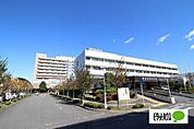 病院「伊勢崎市民病院まで1042m」