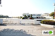 小学校「伊勢崎市立名和小学校まで632m」