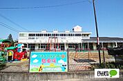 幼稚園、保育園「こまくさ保育園まで406m」