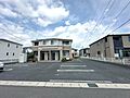 敷地内の駐車場...