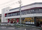 ロピア権太坂店 徒歩13分。 1030m