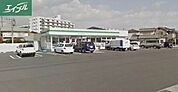 ファミリーマート岡山万倍店 447m