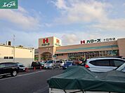 ハローズ十日市店 1047m