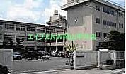 岡山市立富山小学校 555m