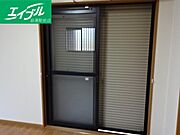 窓シャッター